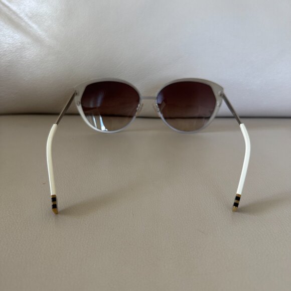 FENDI Sunglasses - Picture 3 of 6